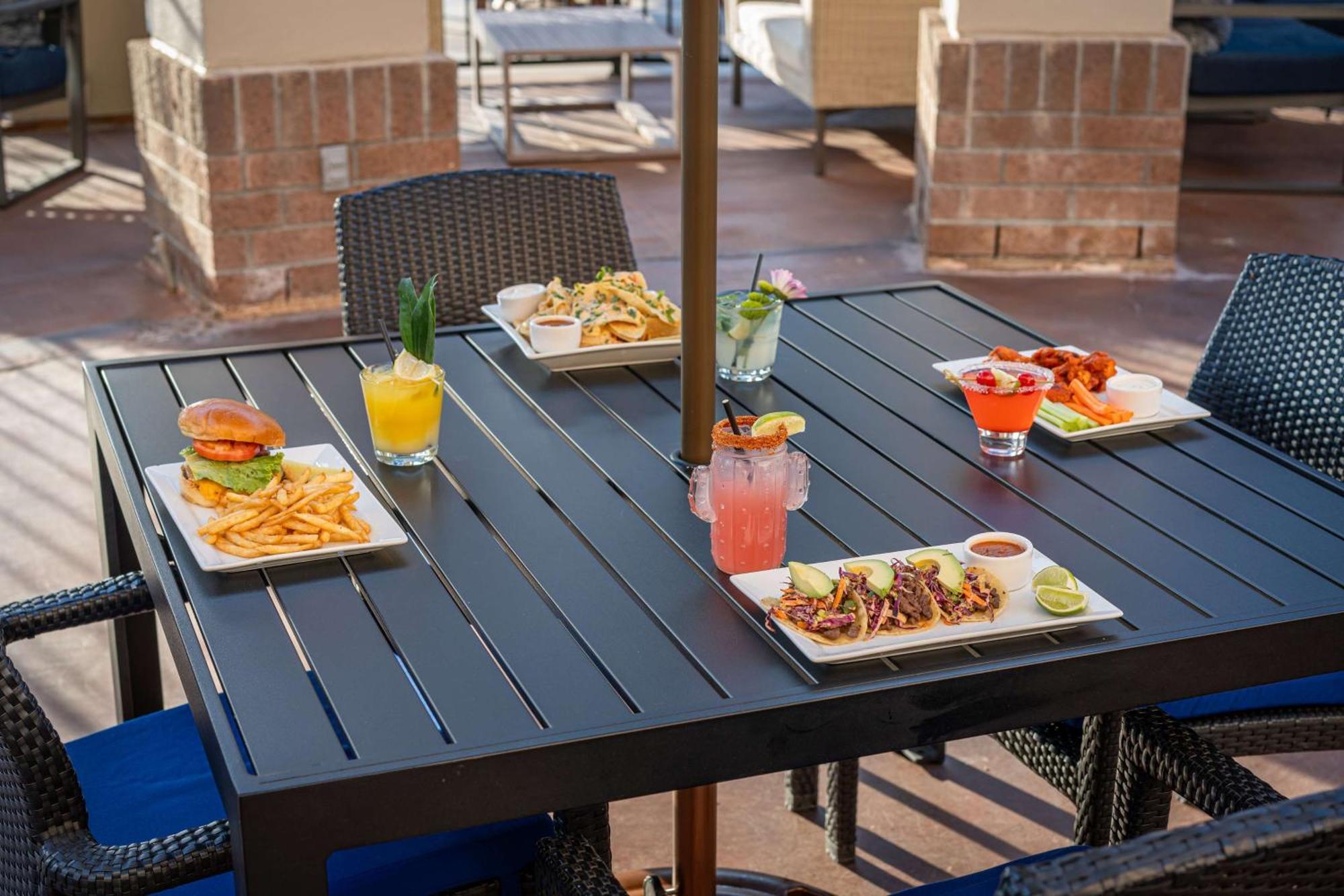 Hilton Garden Inn Scottsdale Old Town Exterior foto